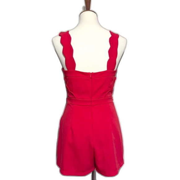 Adelyn Rae Lenora Scallop Romper Size Small - Picture 8 of 16